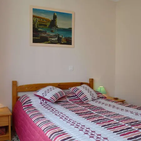 2 Pieces - 4 Personnes - Sur Ar860-b25 Daire